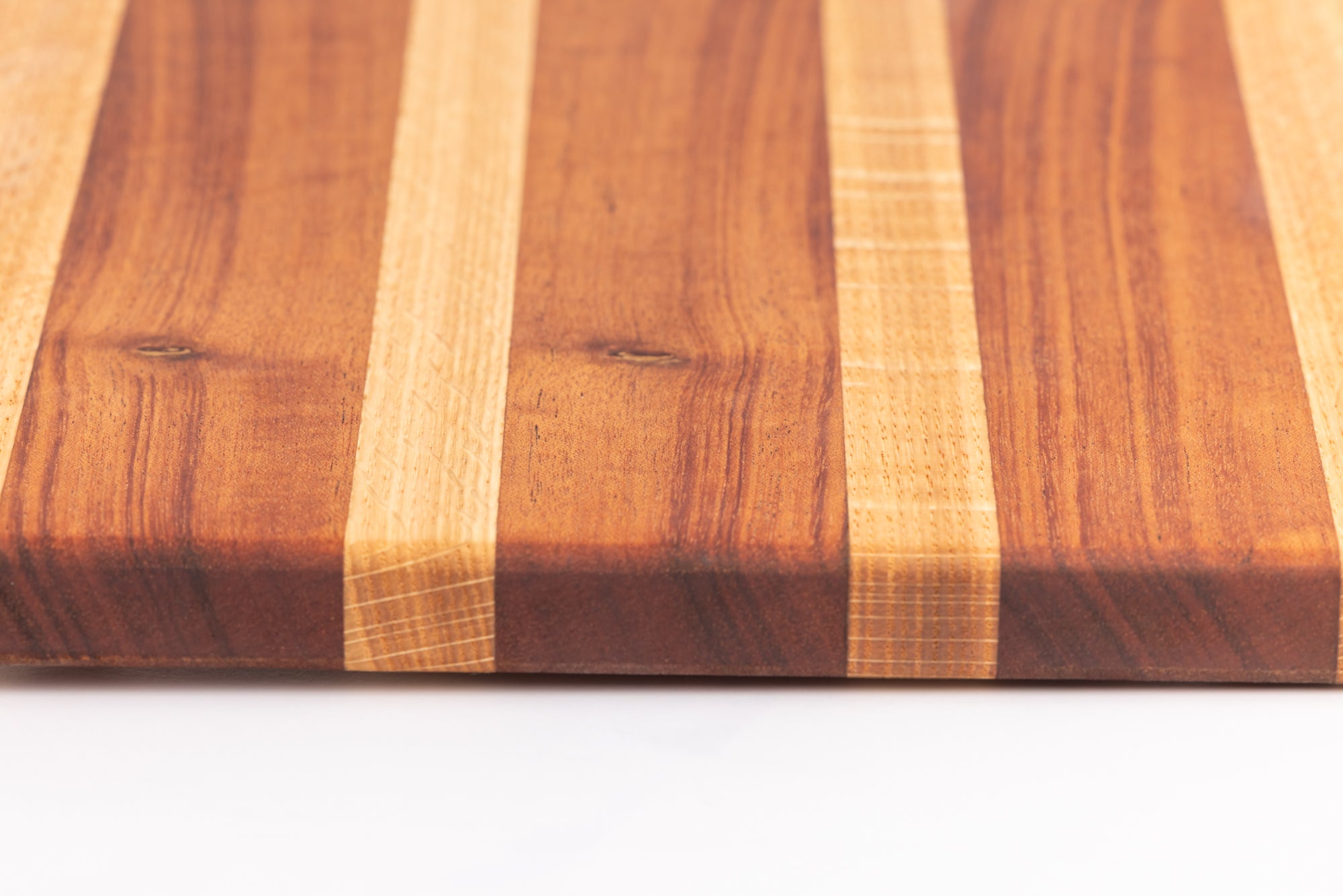 Chef Series Cutting Board – Mahogany & Oak