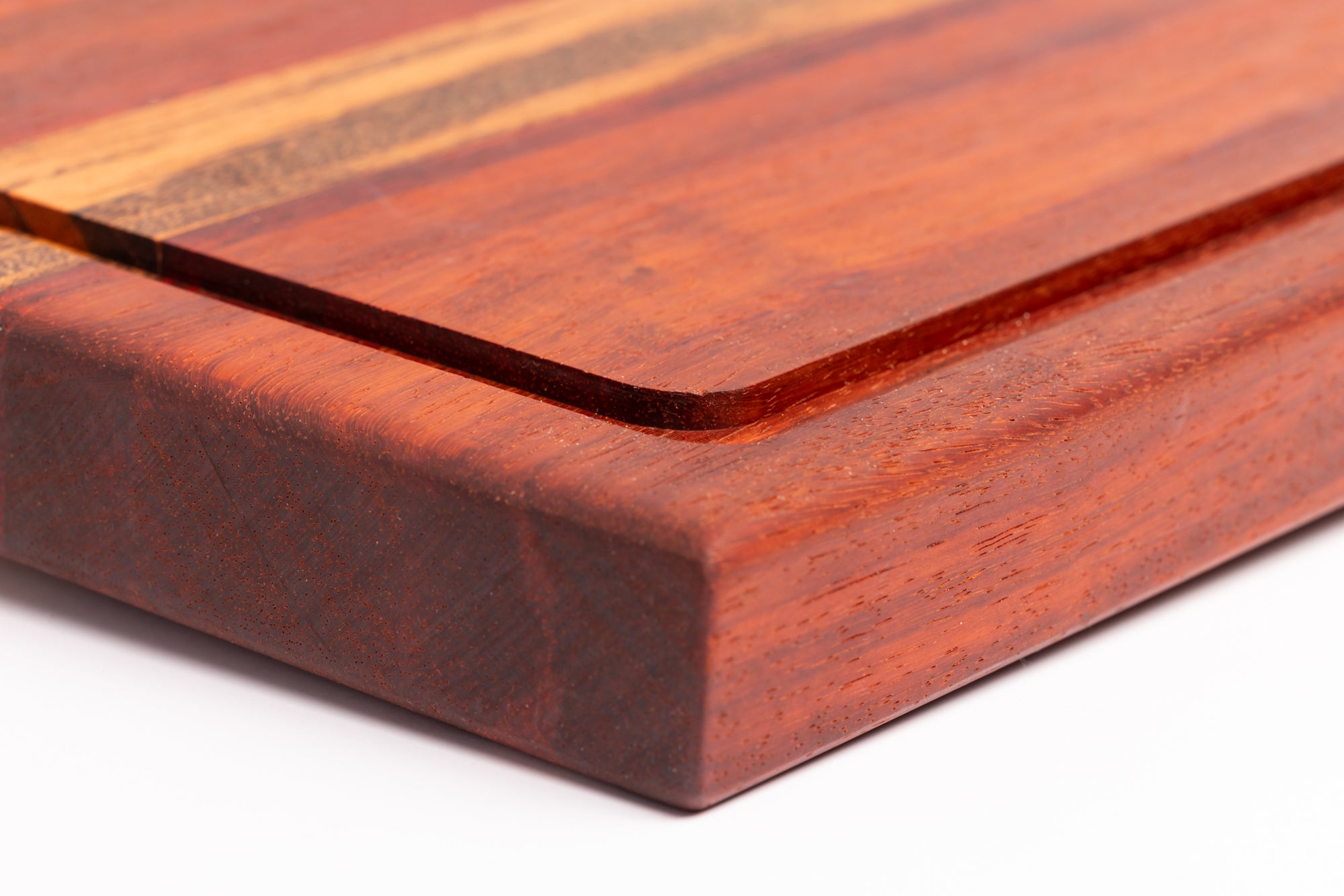 Chef Series Cutting Board – Padauk with Tiger Accents