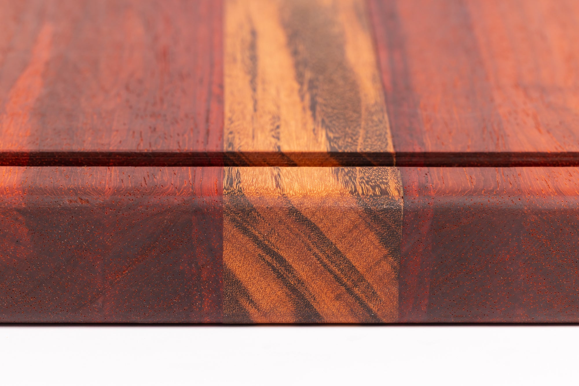 Chef Series Cutting Board – Padauk with Tiger Accents